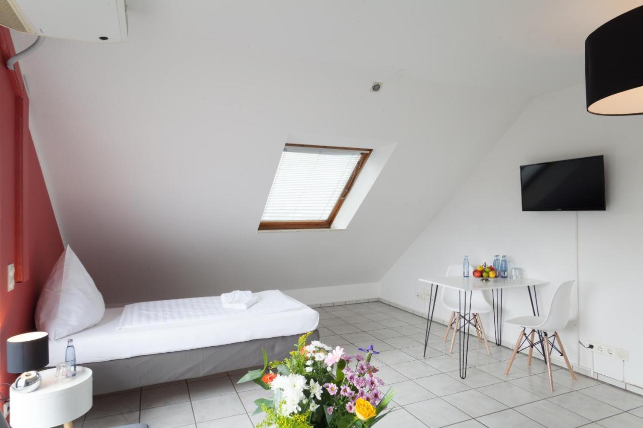 Hostel 2 Hannover-Laatzen Eksteriør bilde